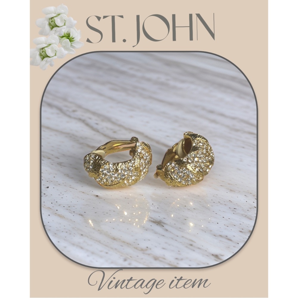 ✨ST. JOHN Rhinestone Half Hoop Gold Tone Large Clip On Earrings